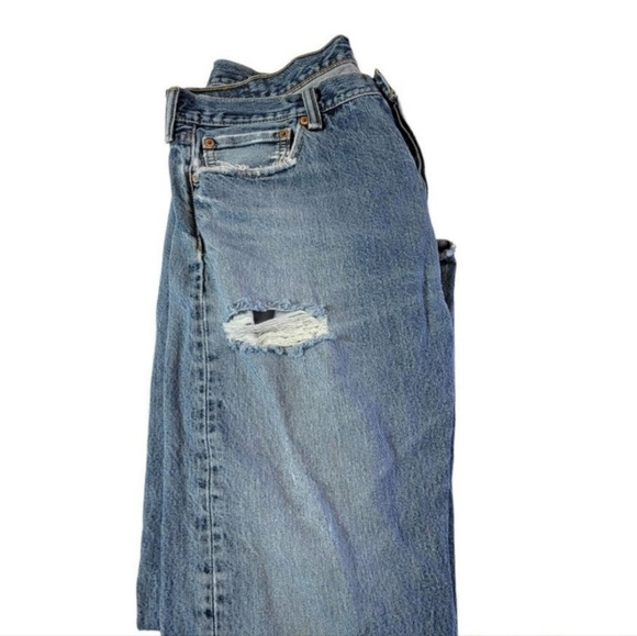 Mens levis size 35x32 - Picture 3 of 3